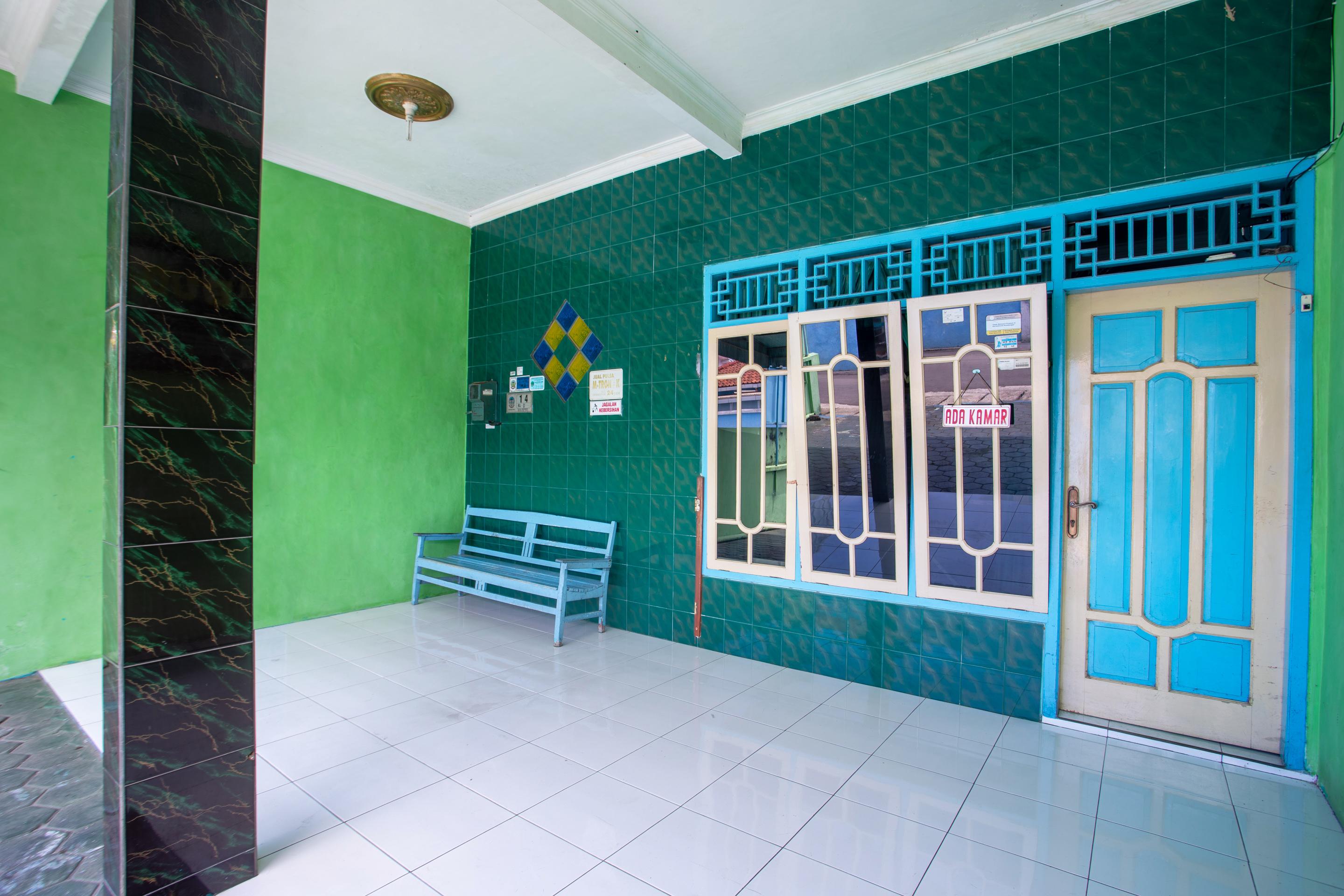 SPOT ON 2871 Hotel Budi Purwokerto Exterior foto