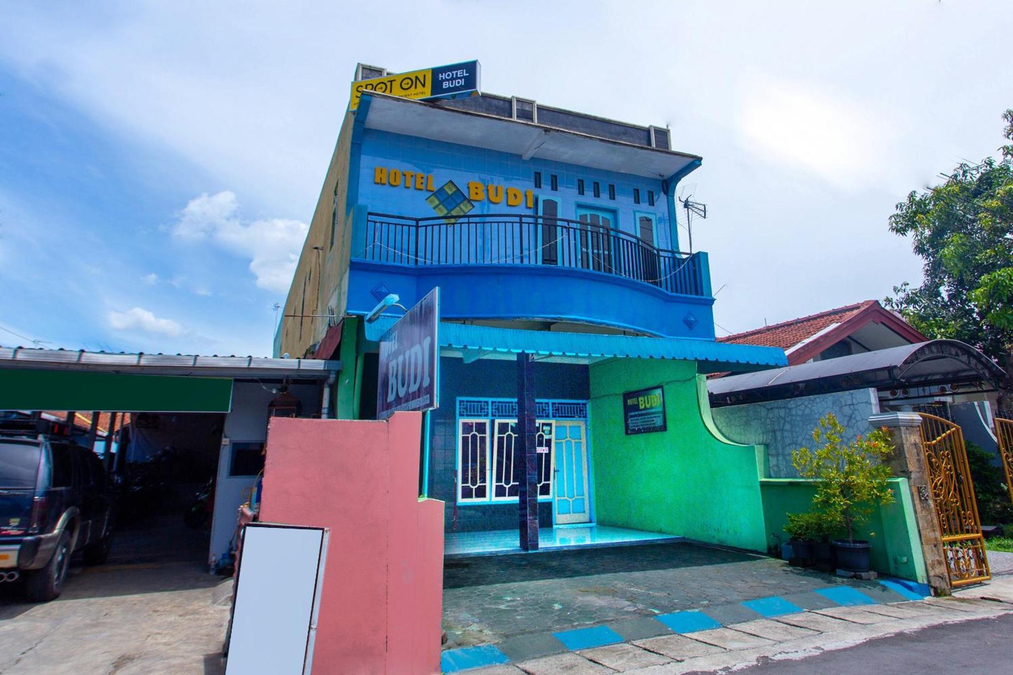SPOT ON 2871 Hotel Budi Purwokerto Exterior foto
